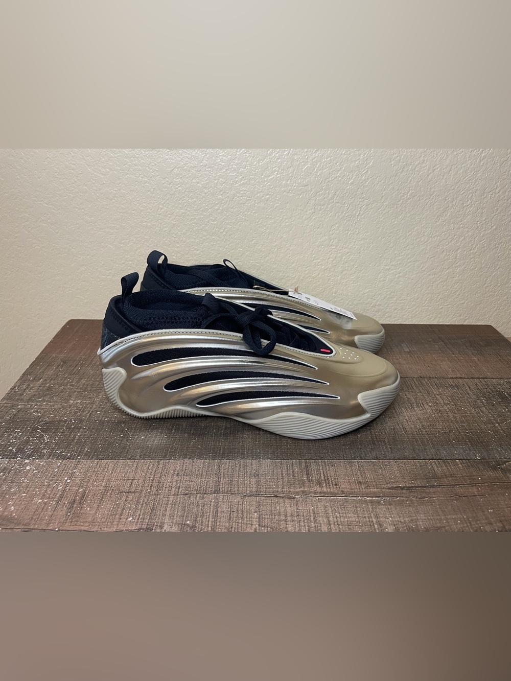 Adidas Harden Volume 9 “Cyber Metallic”
- Size 9 and 10 Men.